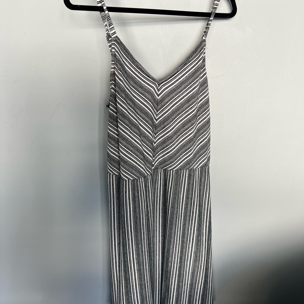Universal Thread Black and White Striped Maxi Dress